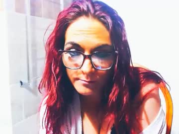 Chaturbate の nivanarose