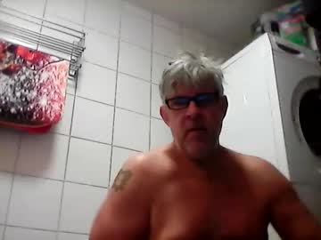 Baggelina75 — Chaturbate Hombre cam model
