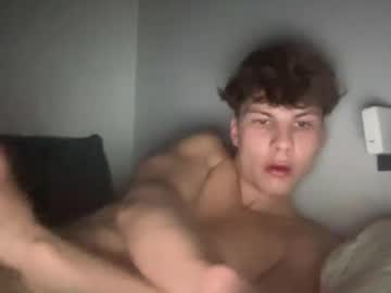 ginklder on Chaturbate