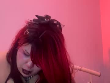 Godlowen — Chaturbate Транс cam model