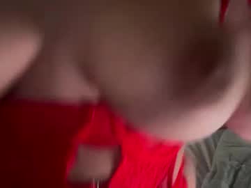 Destinyplays143 — Chaturbate Femme cam model
