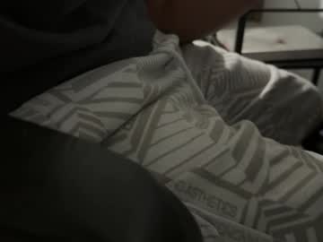 kornick75 no Chaturbate
