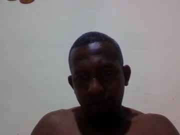 jeanomelio auf Chaturbate