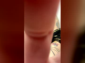 Kenzybandz2524 — Chaturbate 女性 cam model