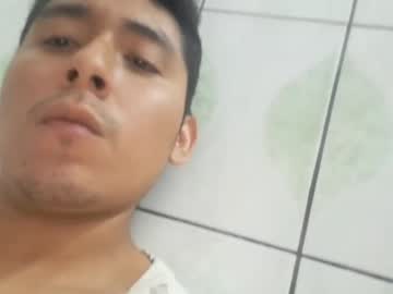 basic2001 sur Chaturbate : capture de diffusion 6