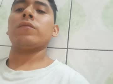 basic2001 sur Chaturbate : capture de diffusion 5