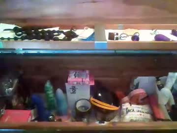sweetpuddles 在 Chaturbate 的直播截图 4