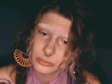 viviendarkbloom on Chaturbate — stream capture 3