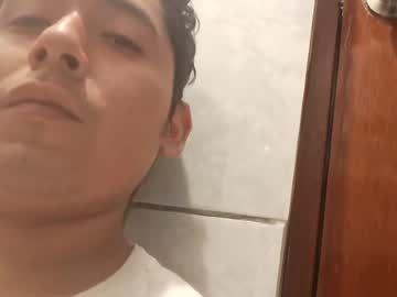 basic2001 sur Chaturbate : capture de diffusion 1